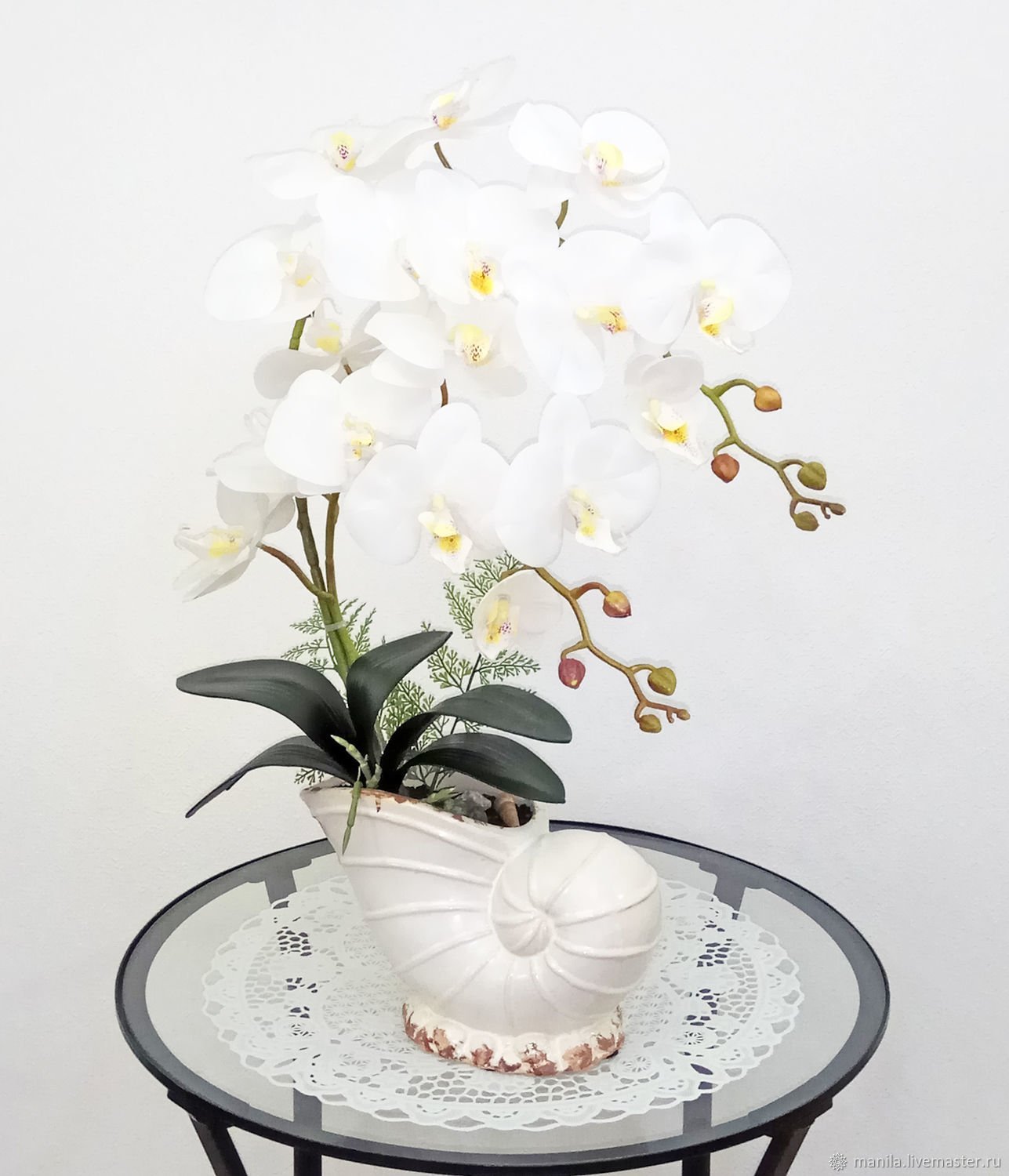 Орхидеи в горшке интернет магазин. Фаленопсис Пасадена композиция. Орхидея фаленопсис букет. Композиции из искусственных орхидей для интерьера. Композиция с орхидеями.