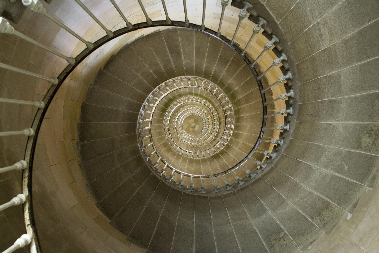 Винтовая лестница big-Ben снизу