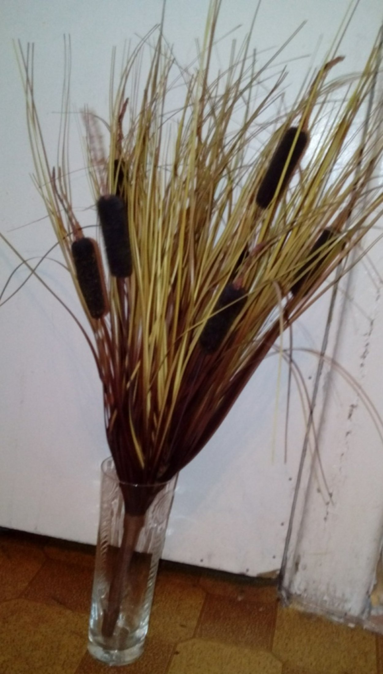 Ваза с пампасной травой