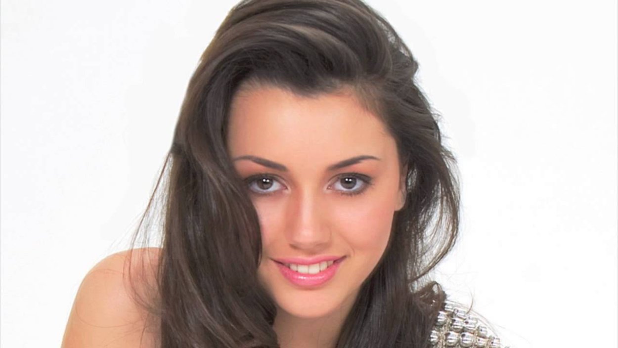 Сафура Алиева певица