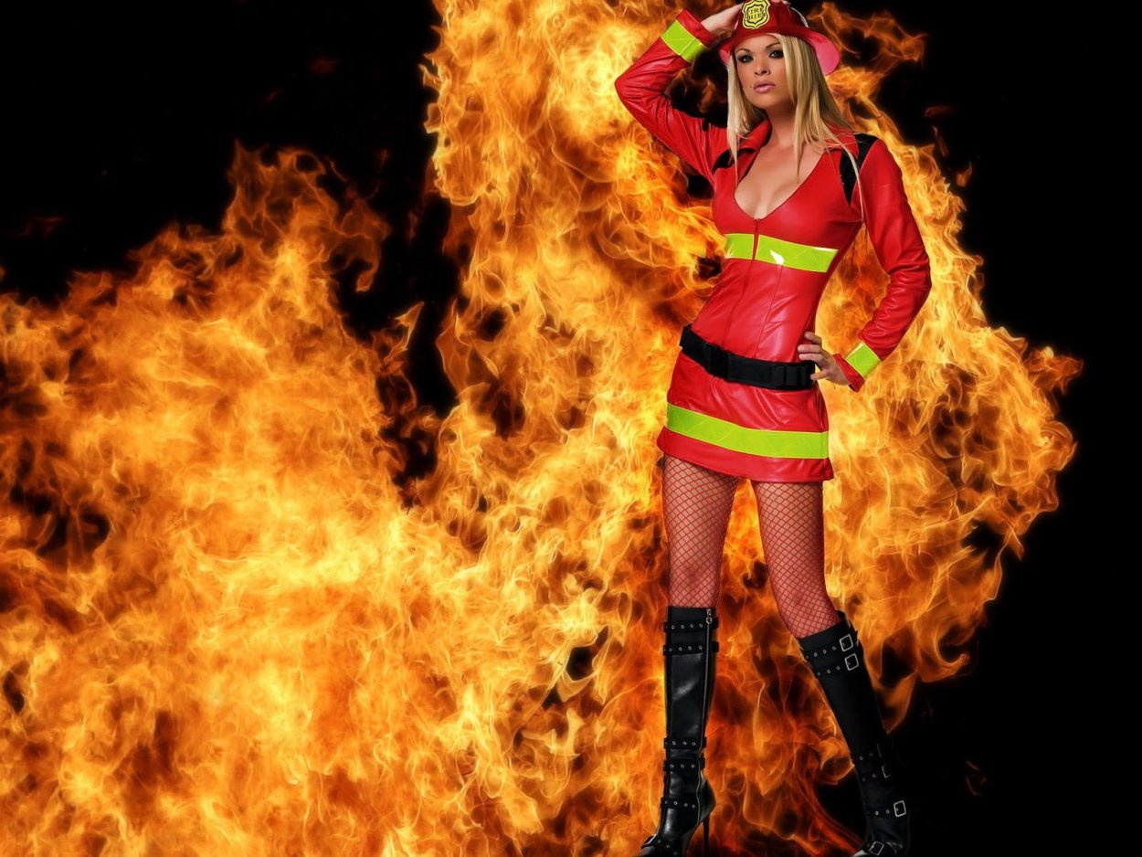 Девушки пожарные