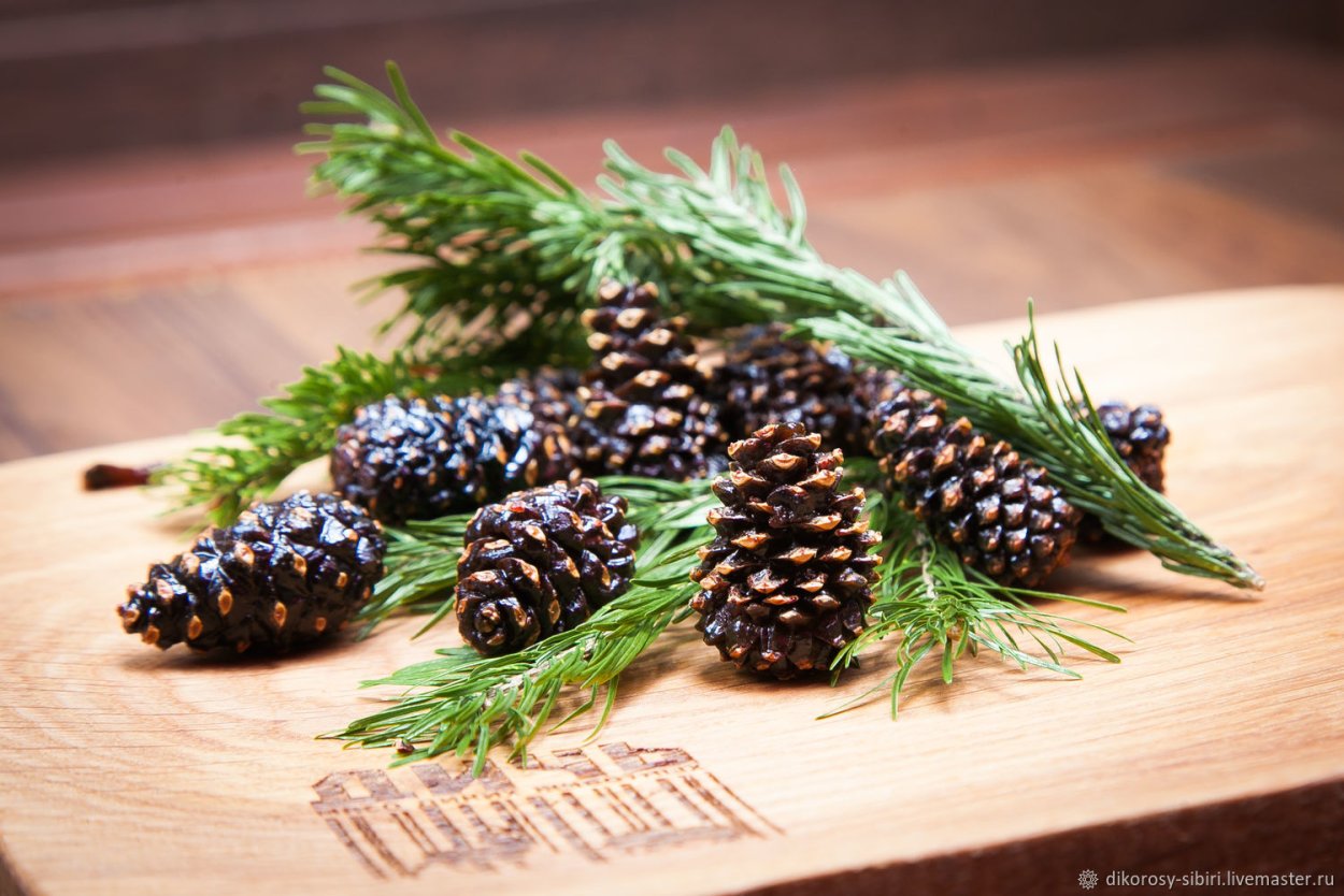 Шишки сосновые