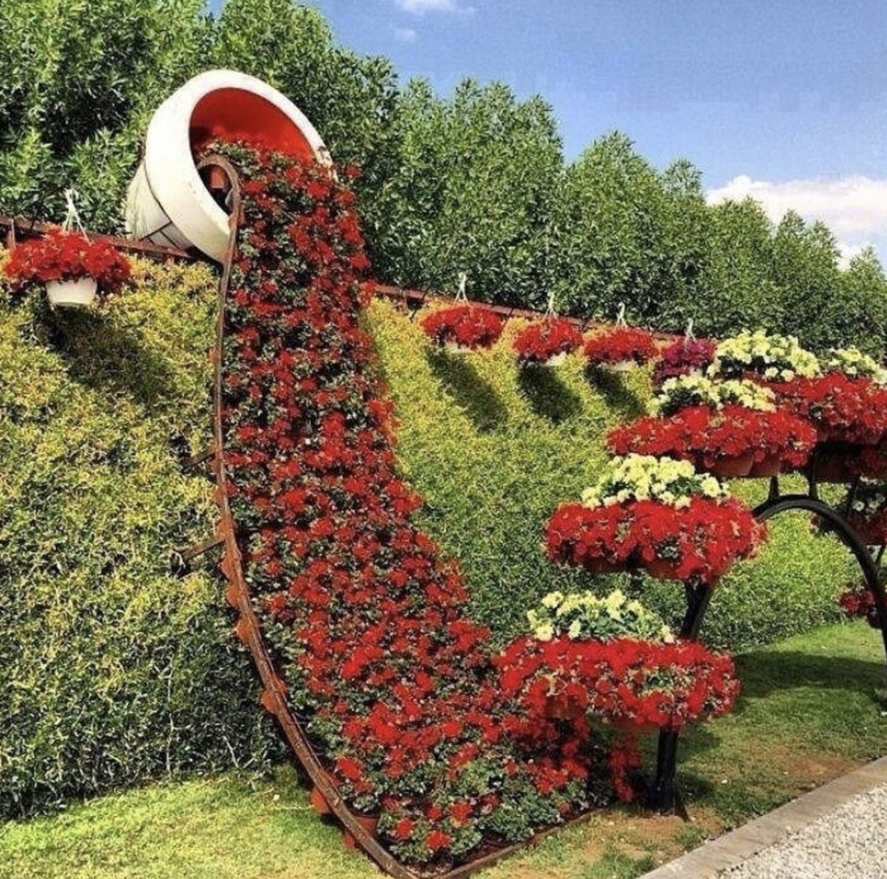 Клумба в виде сердца