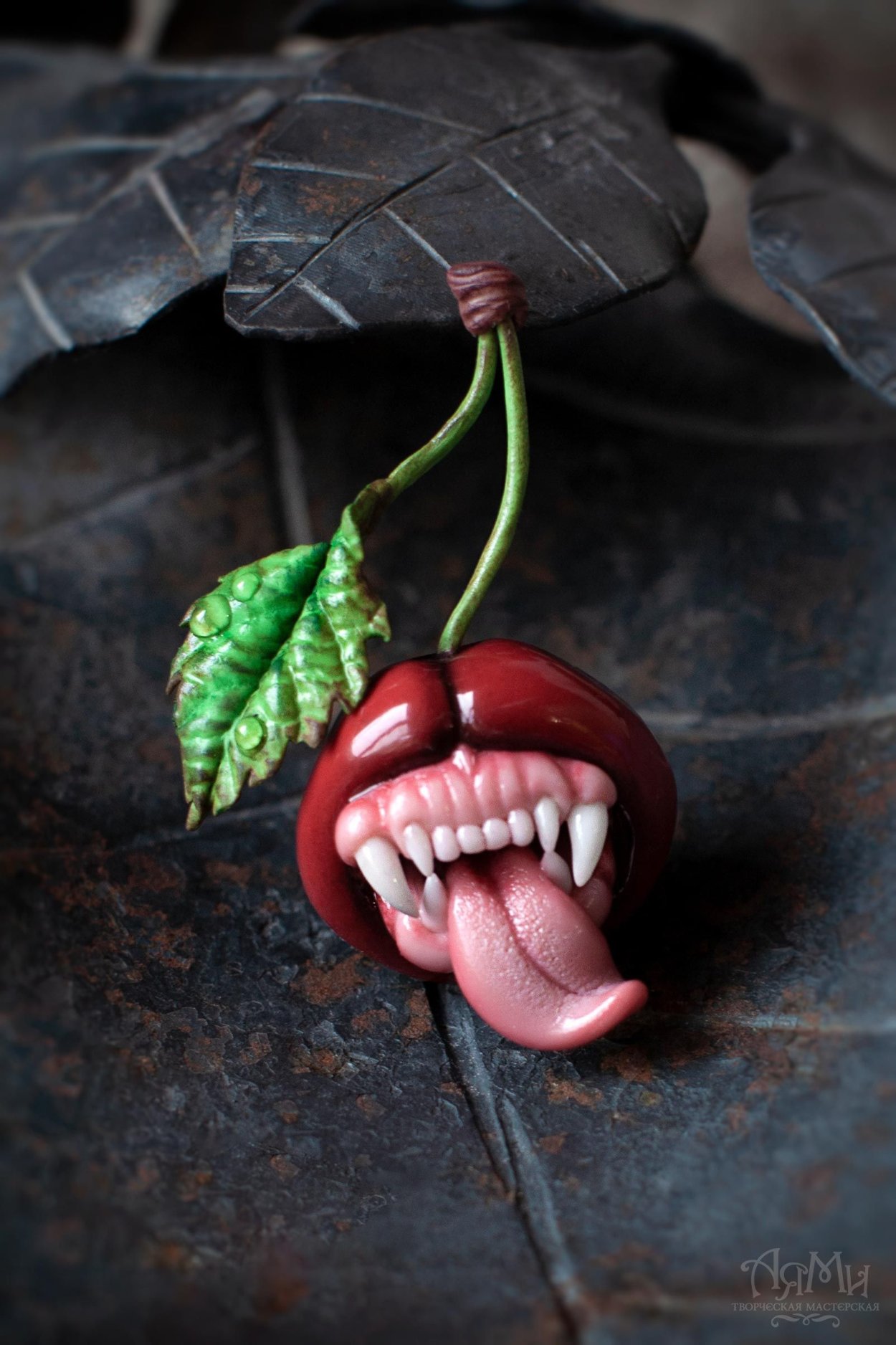 Зубастая вишня из полимерной глины
