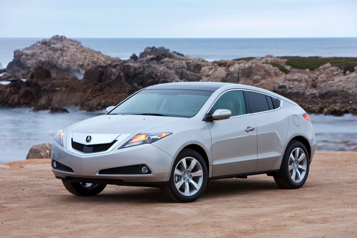 Acura RL седан