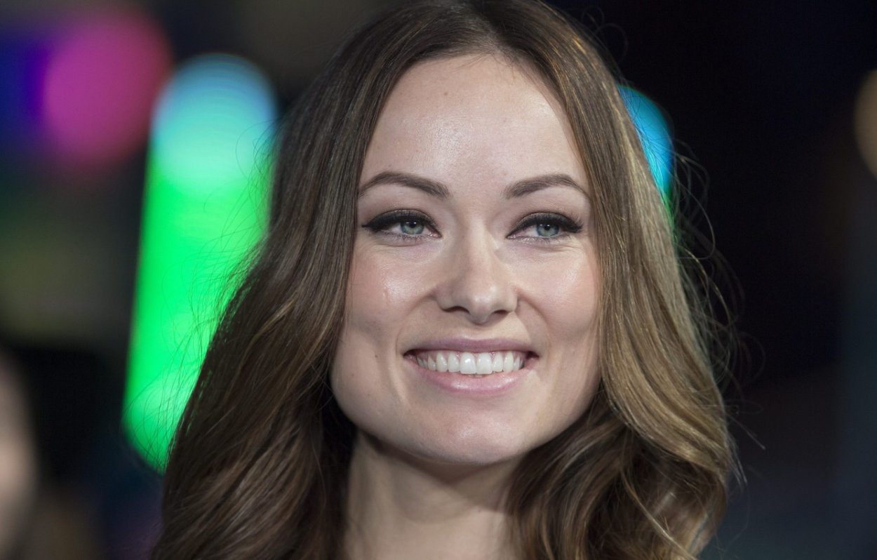 Оливия Тирлби грудь