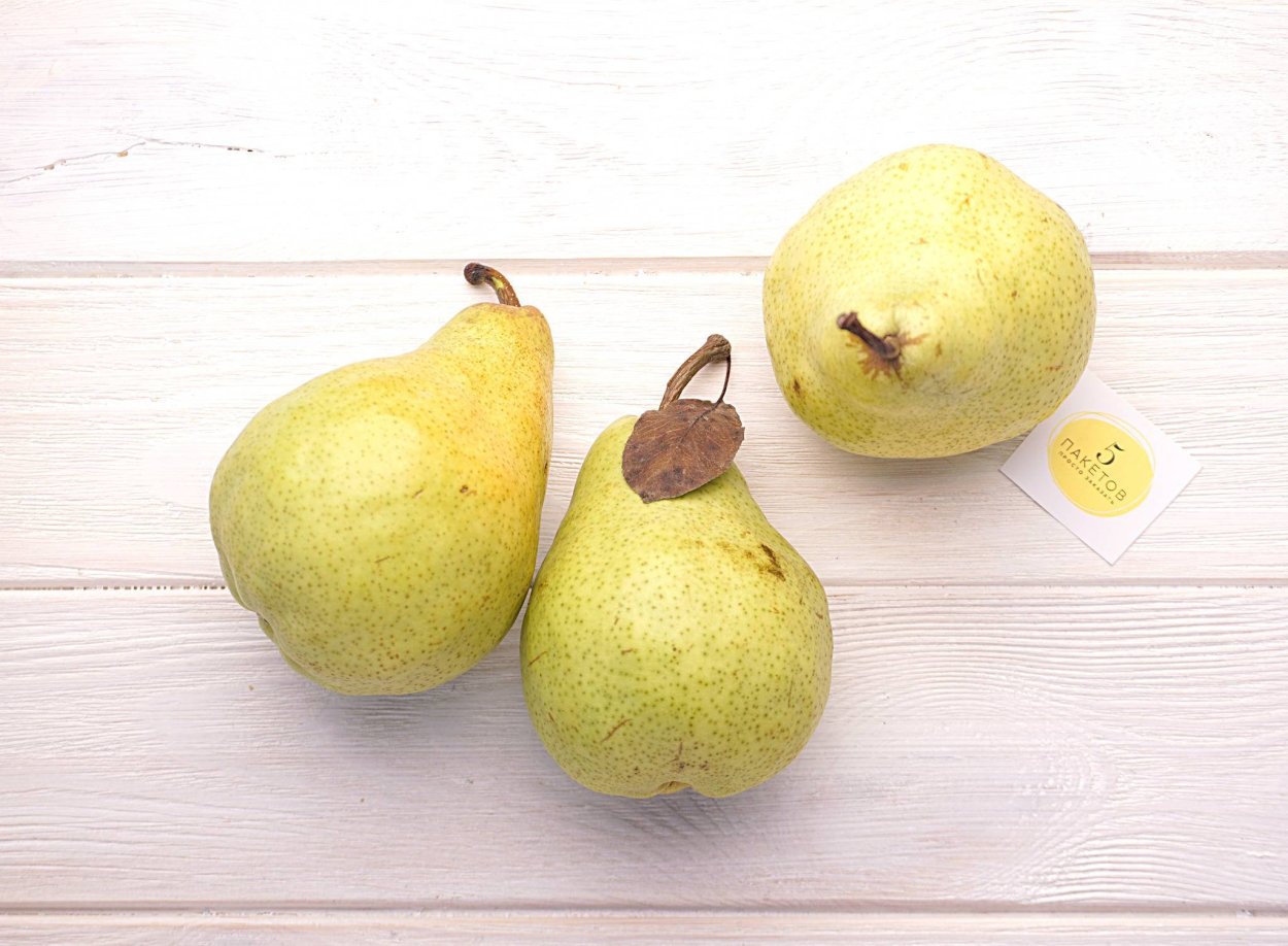 Груша Пакхам Триумф