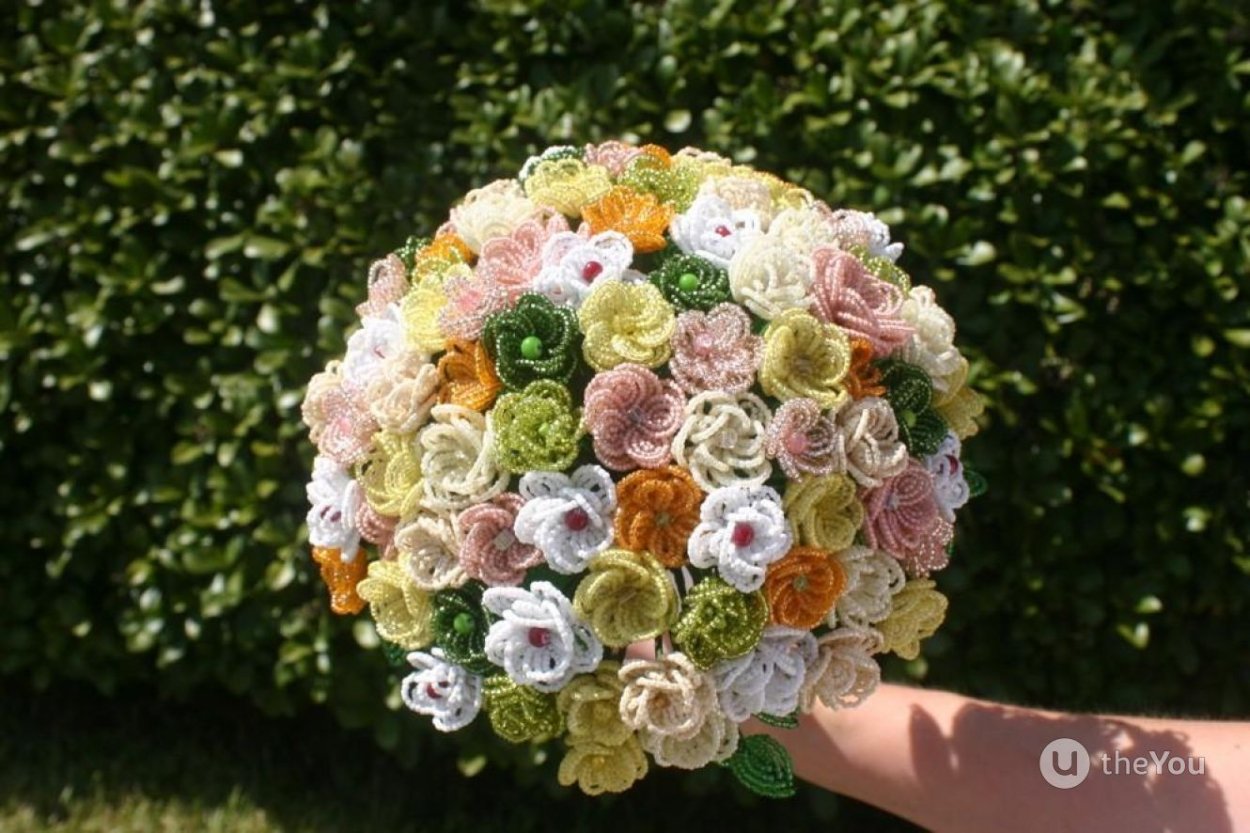 Хризантема махровая Дунетти