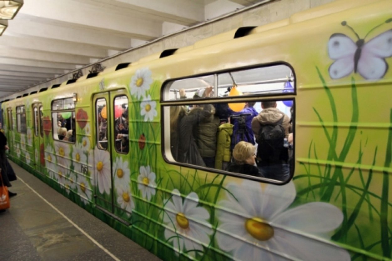 Разрисованный вагон