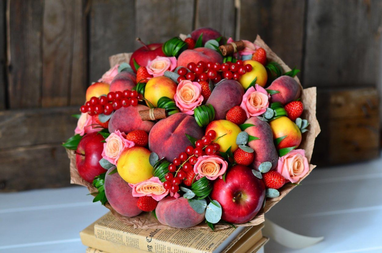 Букет из фруктов маленький