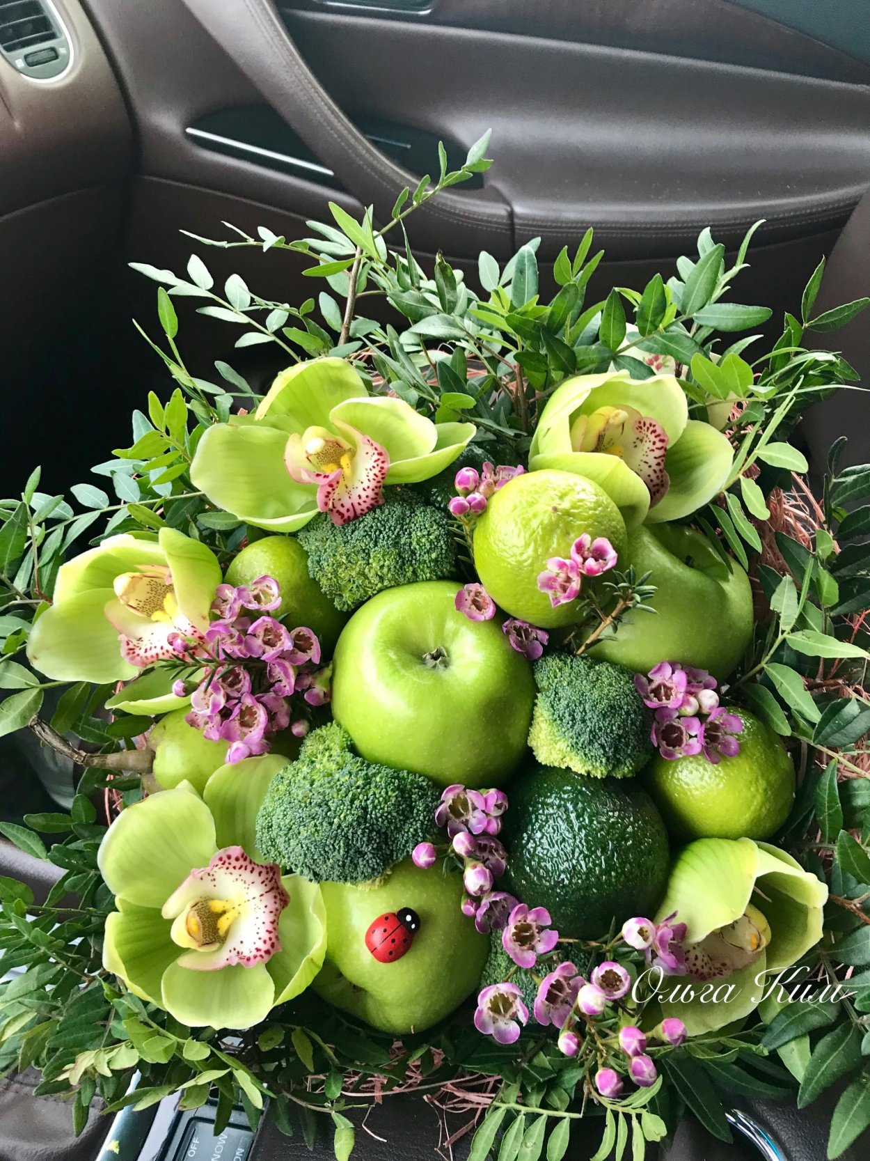 Букет из фруктов