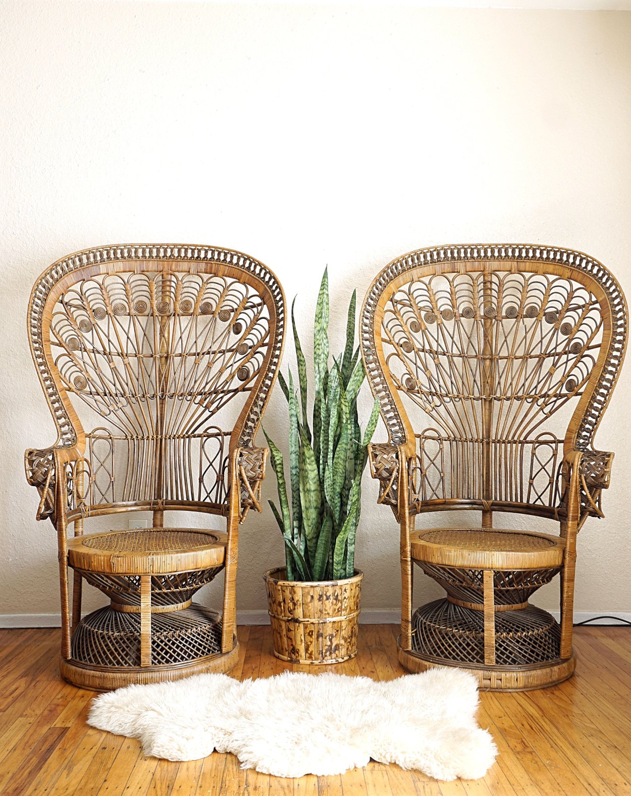 Комната с ротанговой мебелью