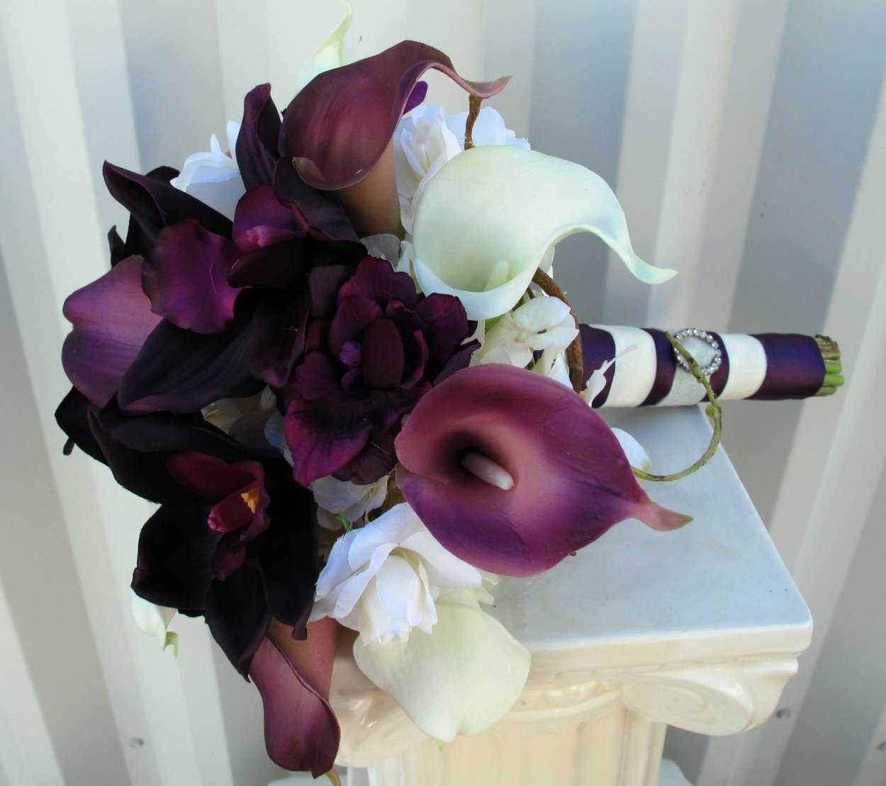 Винный цвет марсала пантон