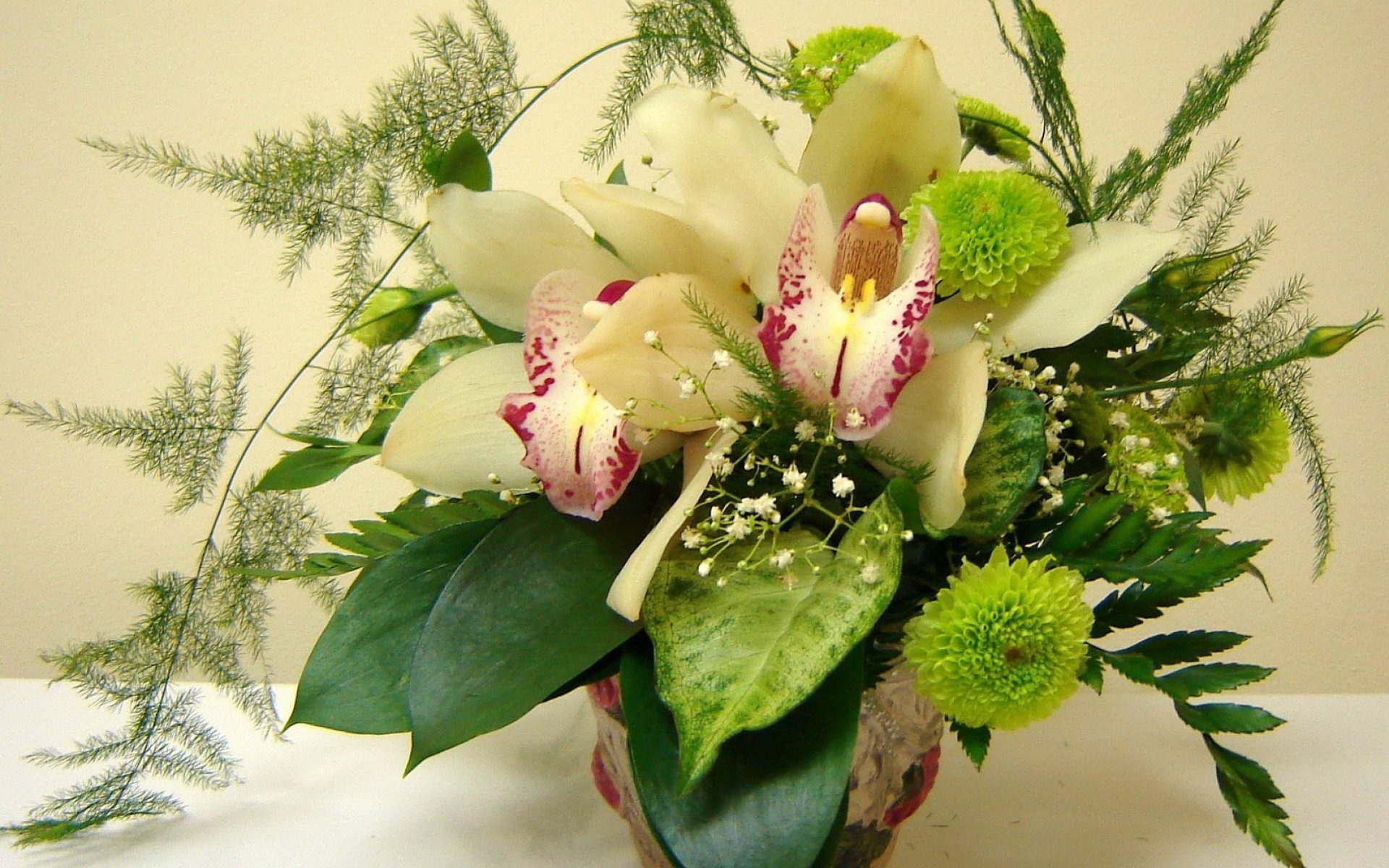 Поздравление с живыми цветами. Экибаны с орхидеями. Икебана с орхидеей. Букет с орхидеей. Композиция с орхидеями.