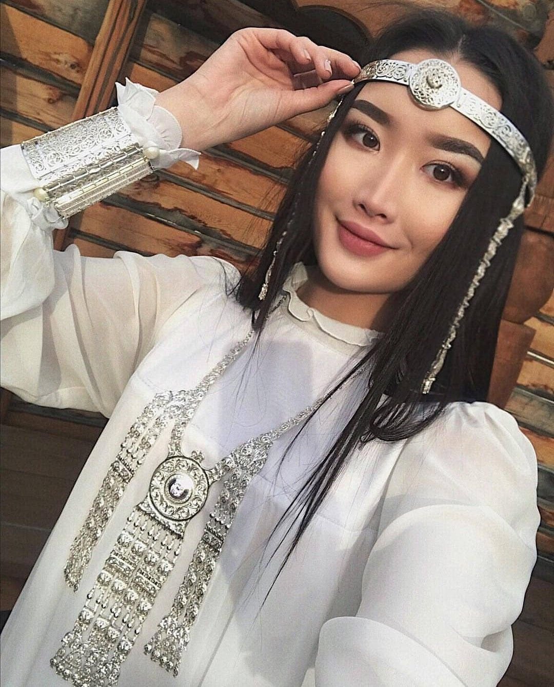 Ночной Turkic женский. Small Kazakh.