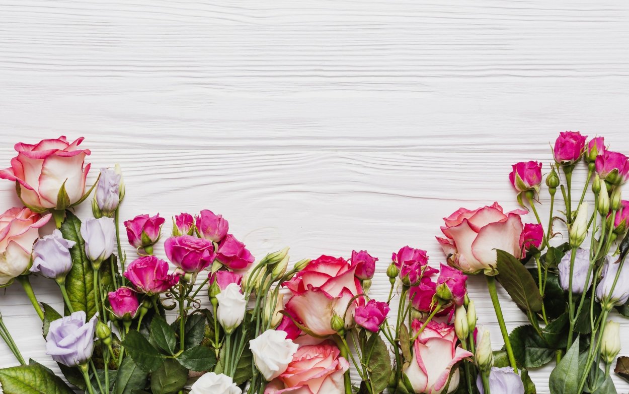 Красивый весенний букет