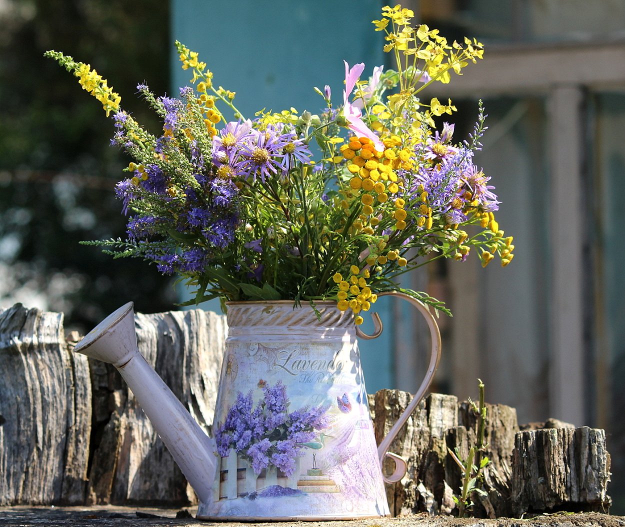 Летний букет цветов для девушки