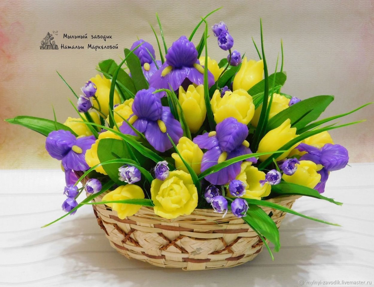 Цветочные композиции из тюльпанов