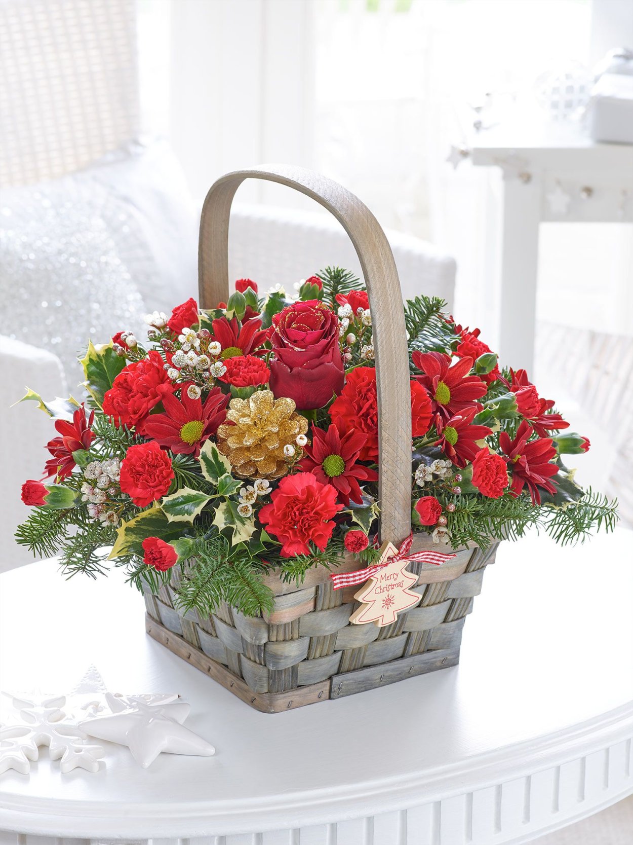 Корзина с цветами украшение зала