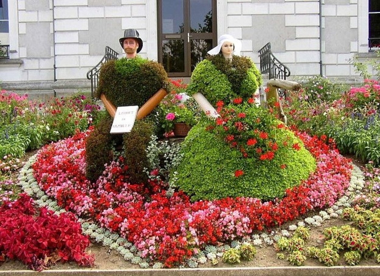 Фигурные клумбы из цветов