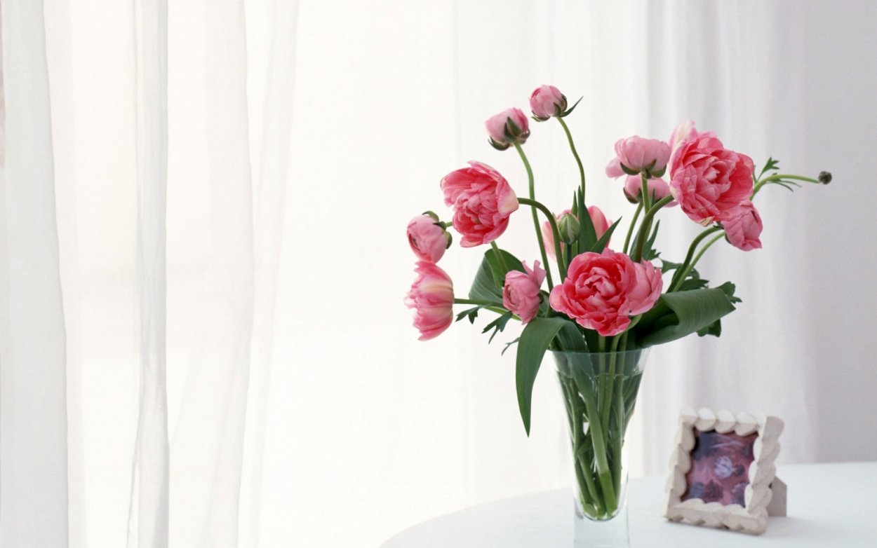 Цветочки в вазе