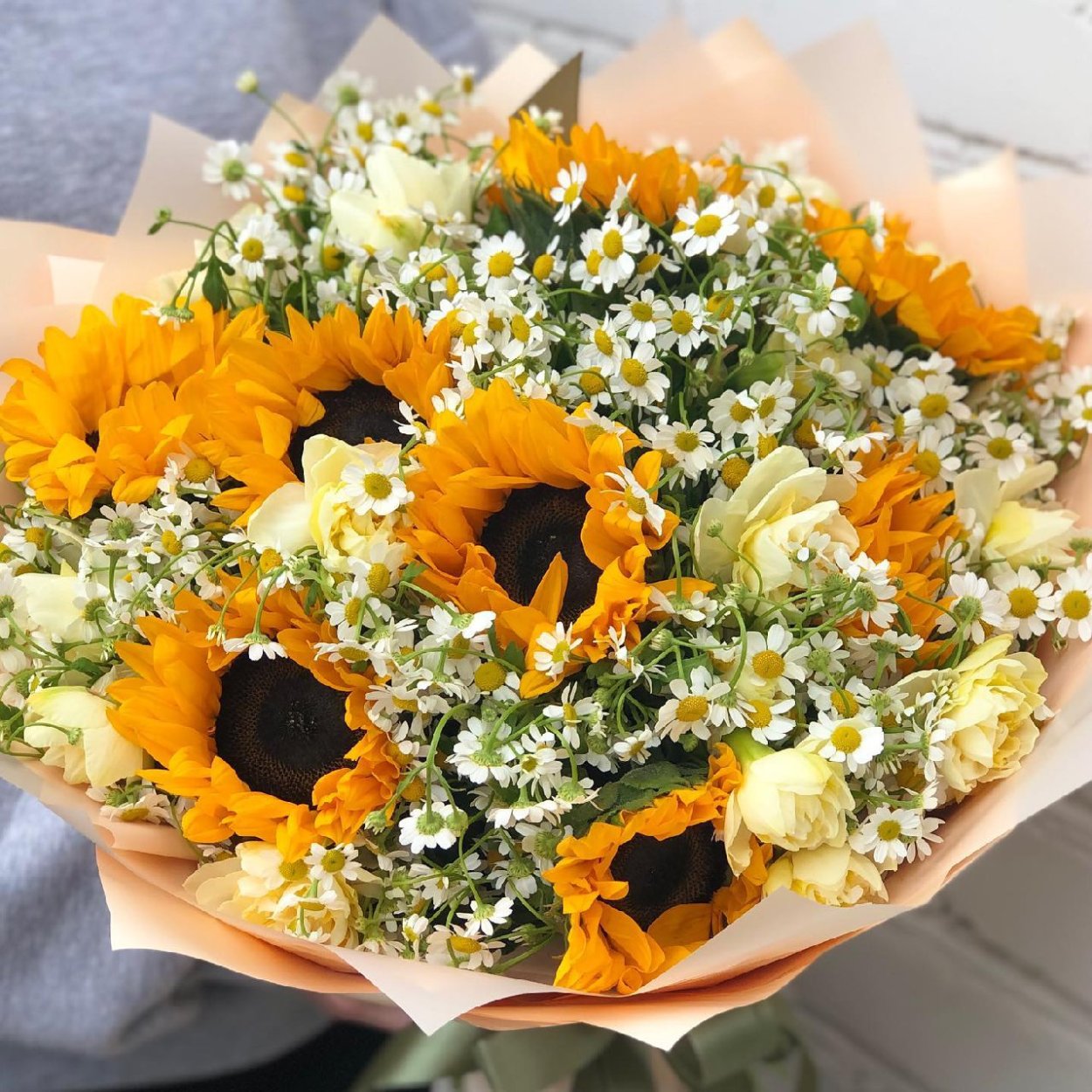 Букет Подсолнухи и ромашки