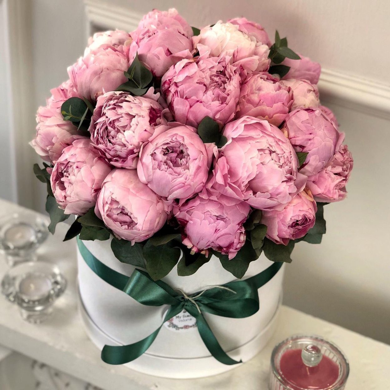 Пионы бутоновидные