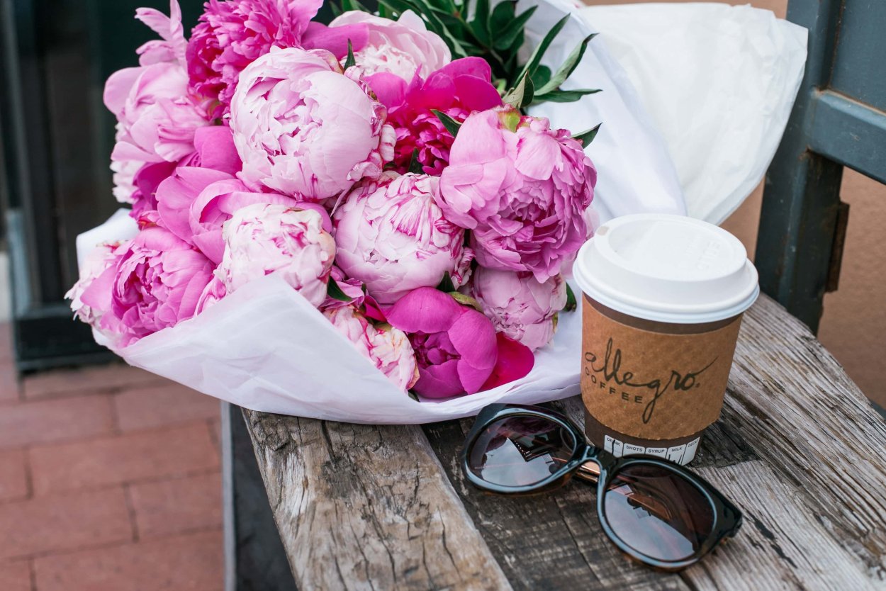 Букет розовые пионы