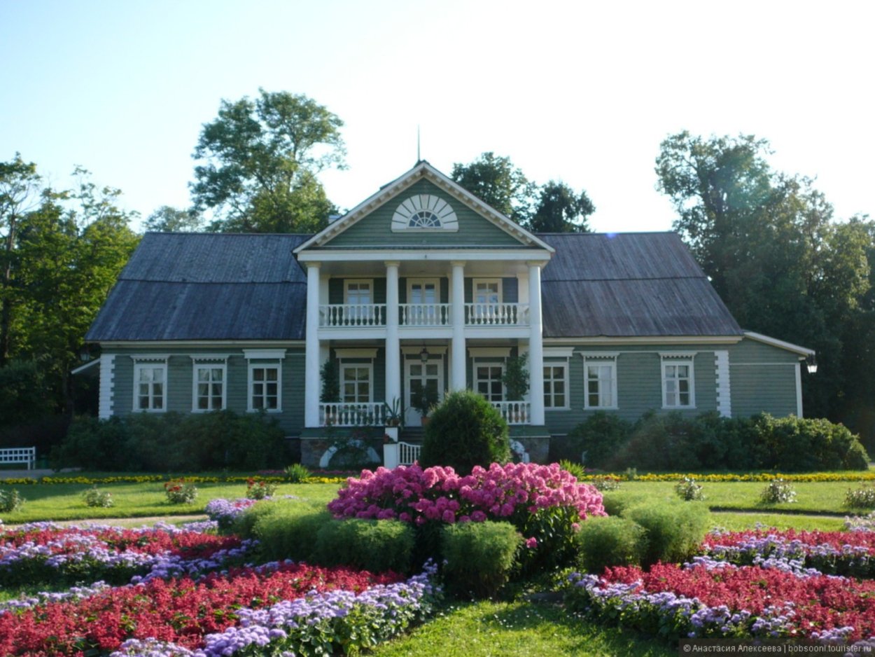 Усадьба Михайловское Пушгоры