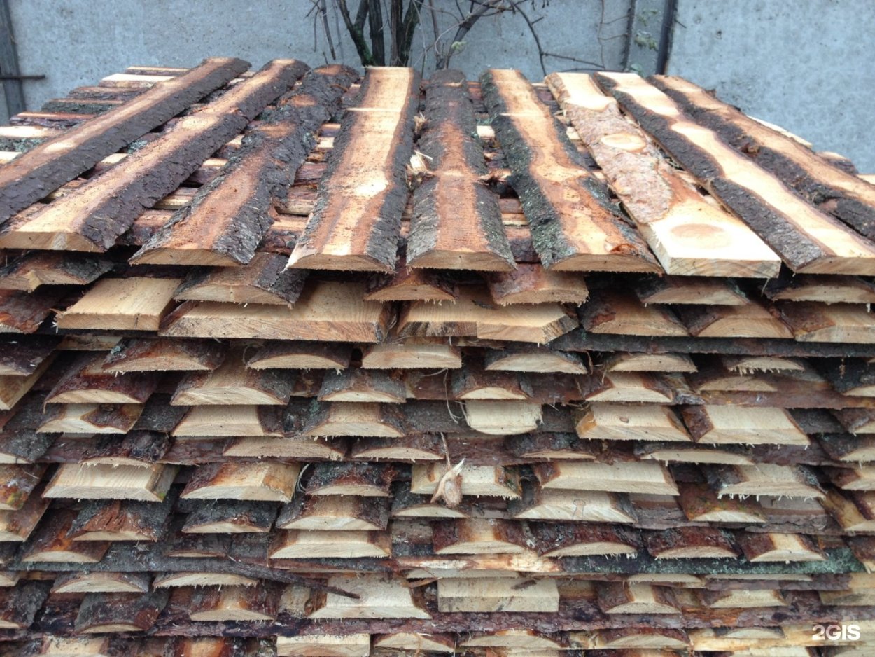 Необрезная заборная доска горбыль