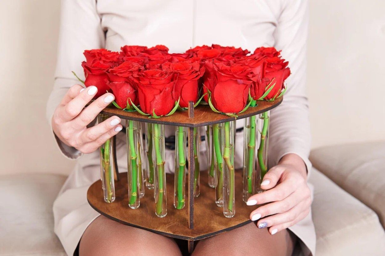 Цветы в пробирках