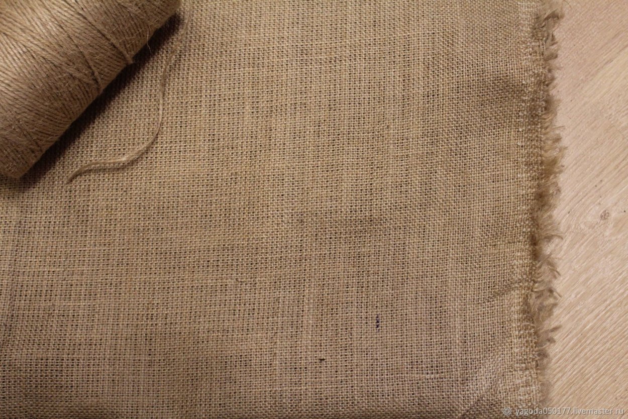 Джутовая филигрань лебедь