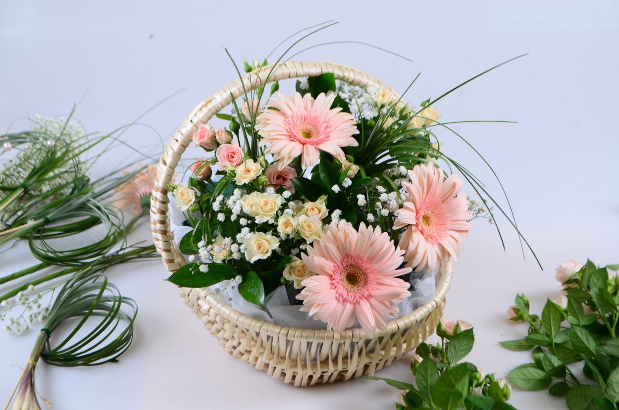 Дизайнерские букеты на каркасе