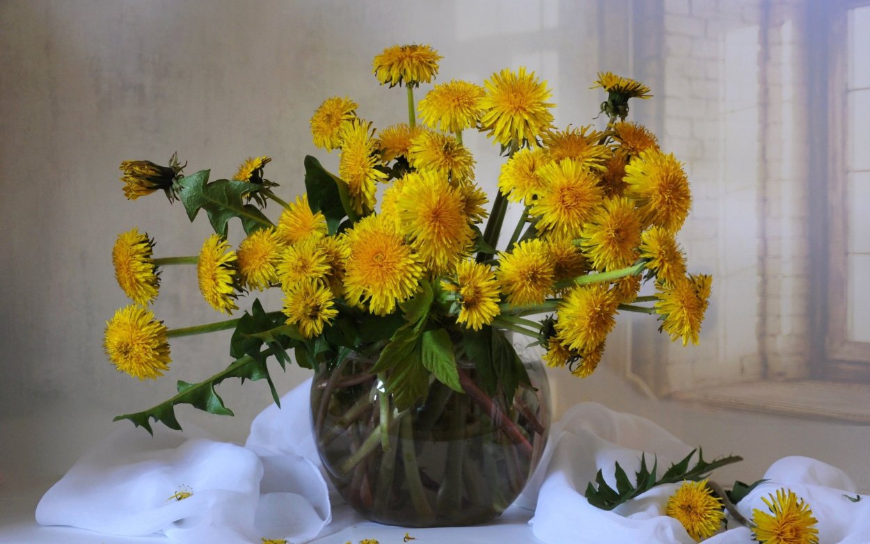 Букет из одуванчиков