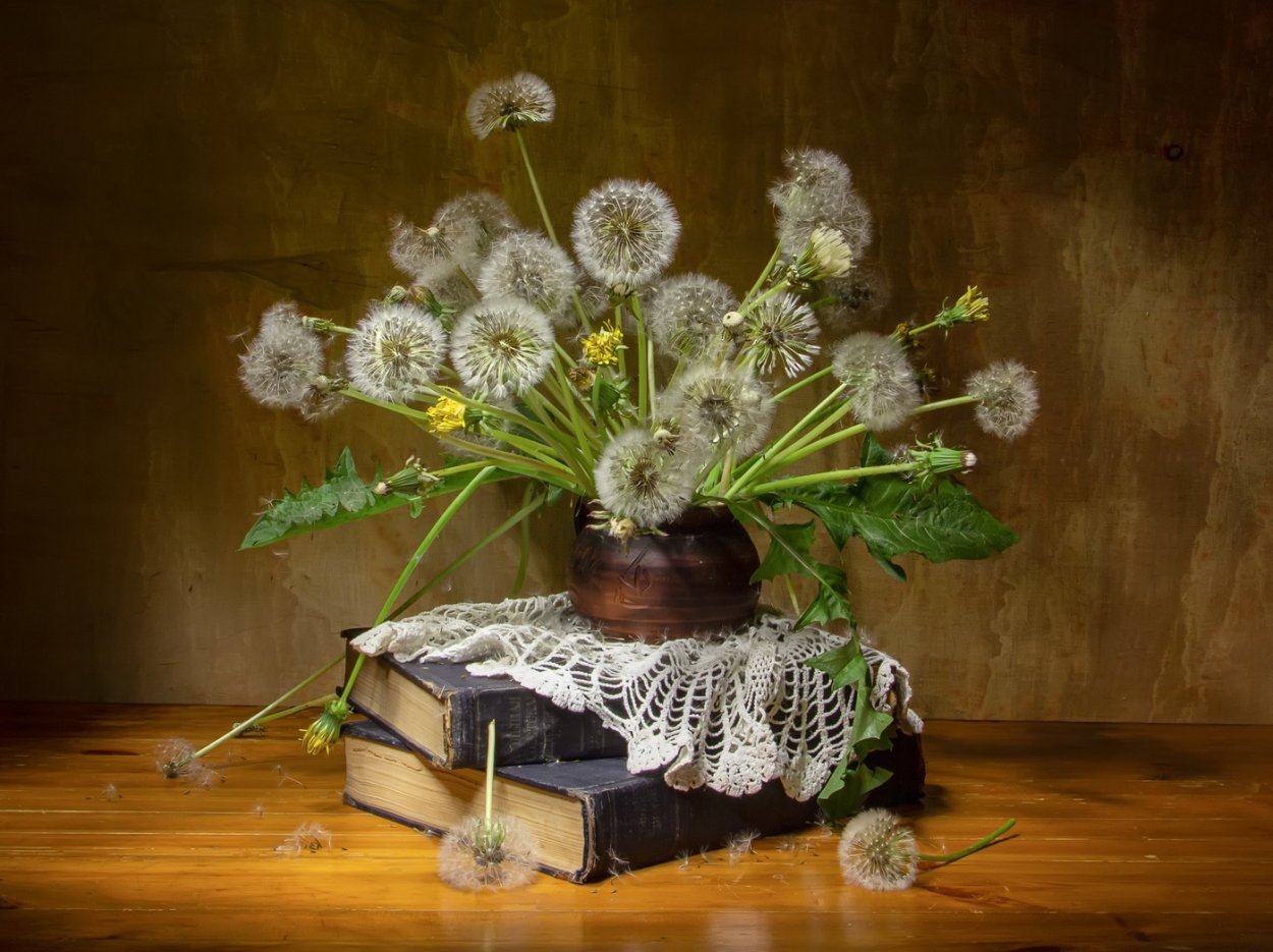 Натюрморт с одуванчиками