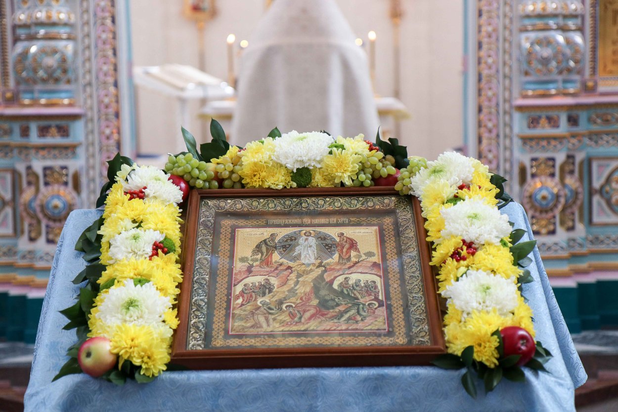 Храмовая флористика Преображение Господне