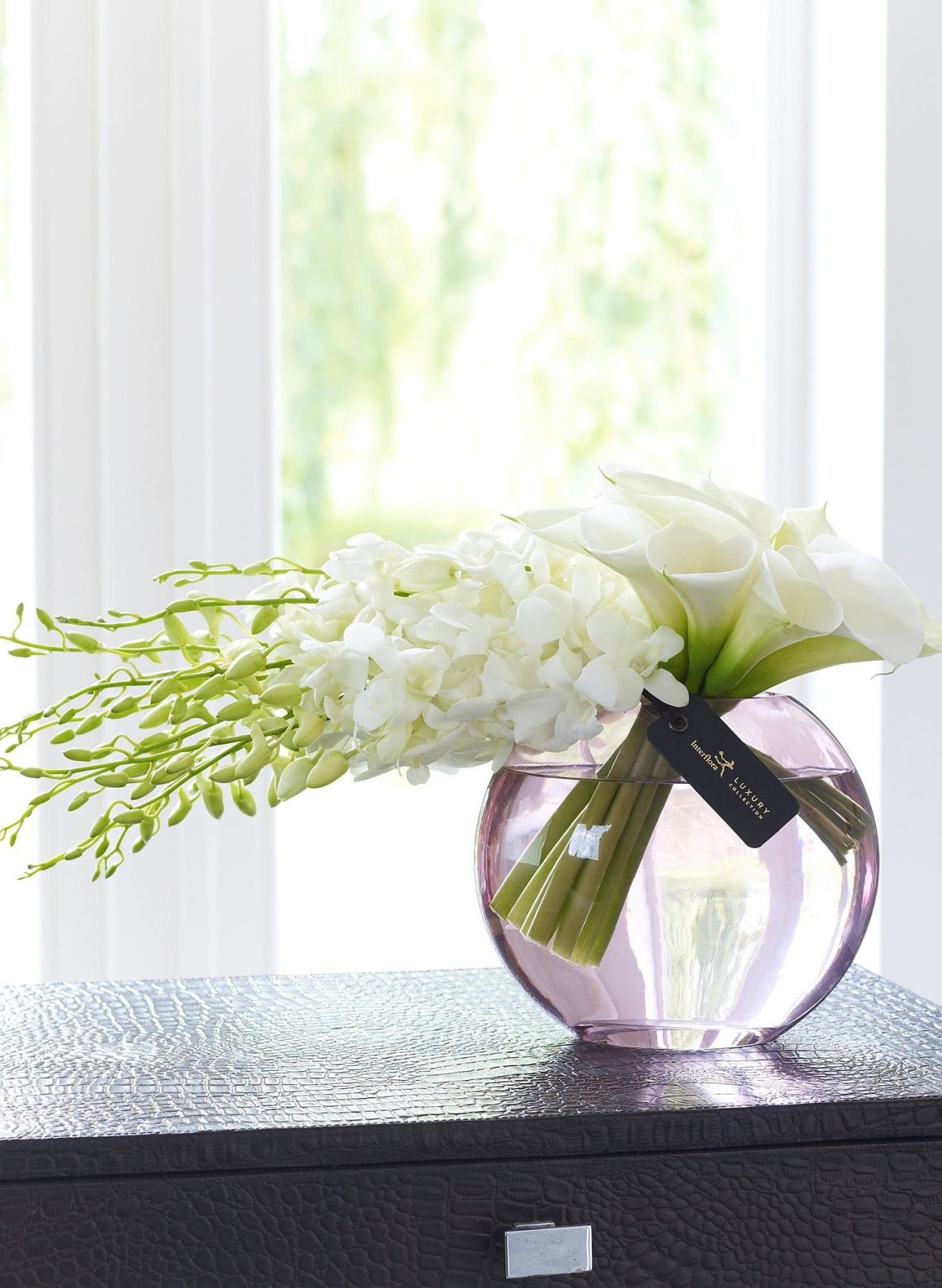 Цветы в вазе