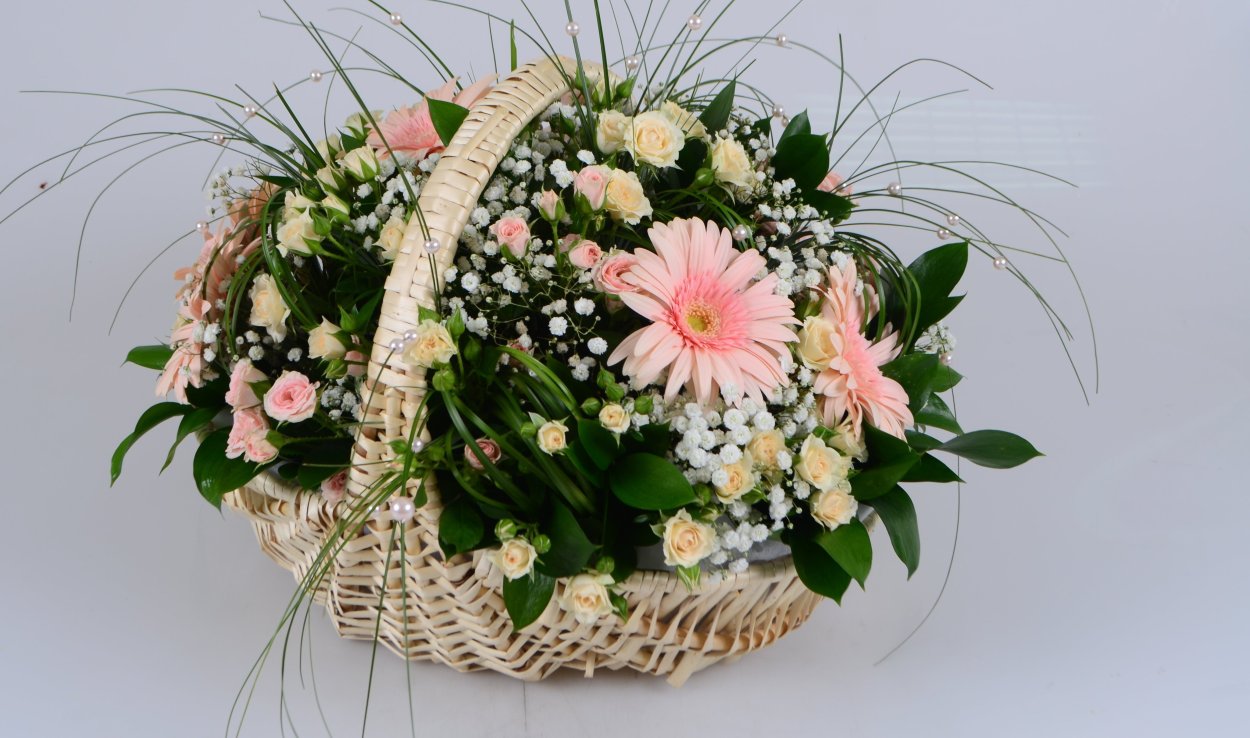 Композиция в корзинке