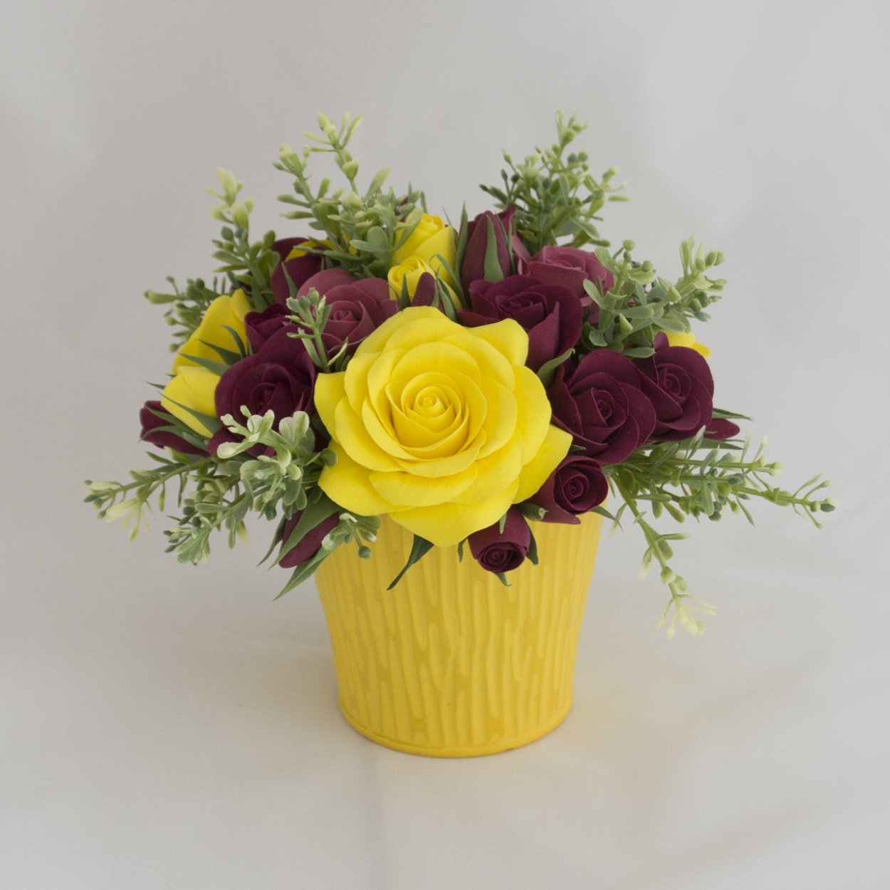 Небольшие композиции из цветов