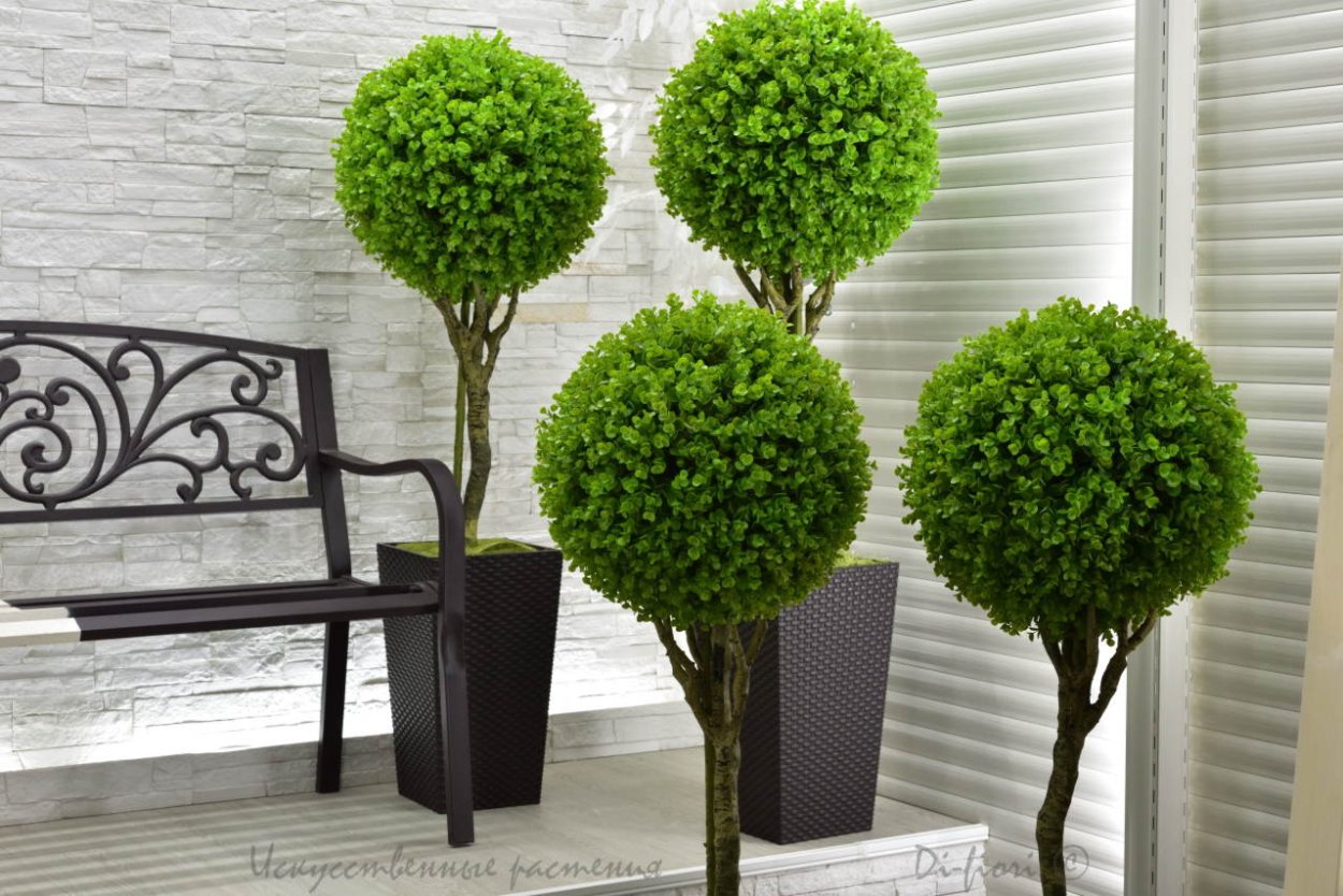 Искусственный шар декоративный