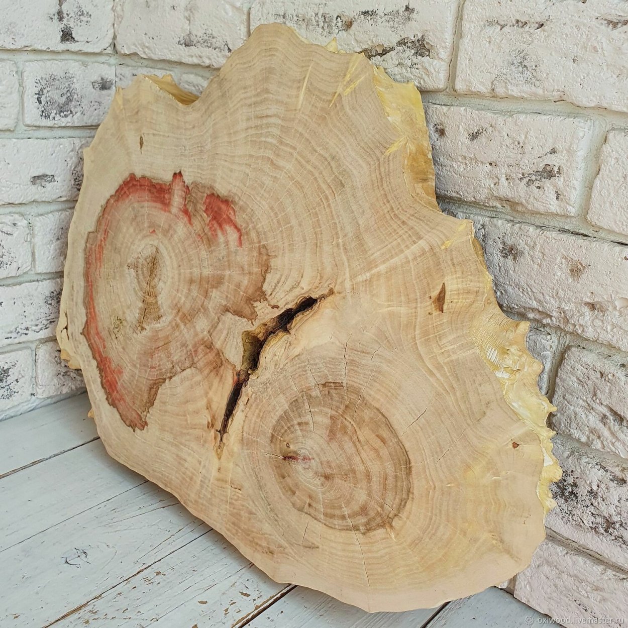 Спилы из клена