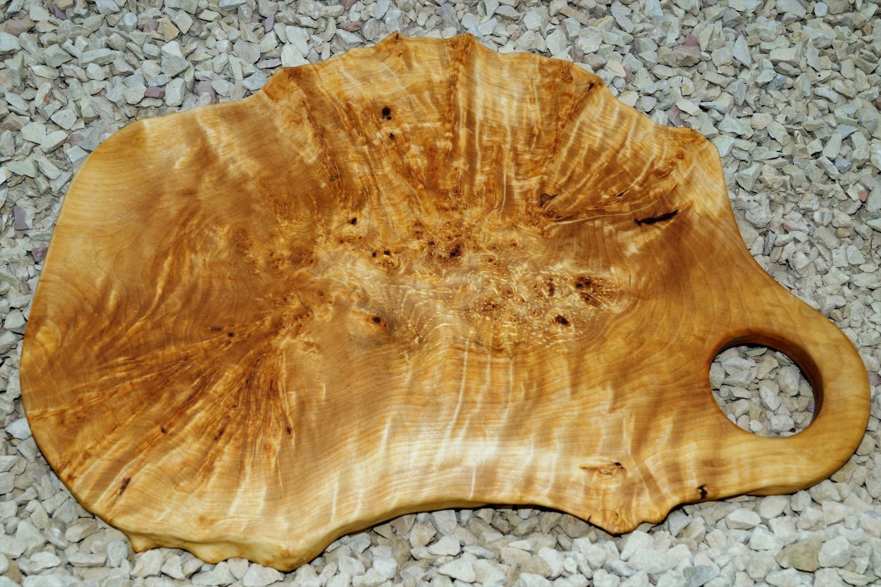 Стол река из эпоксидной смолы