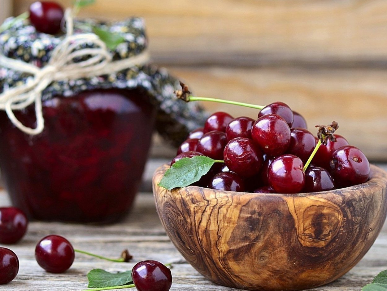 Кизил и Барбарис