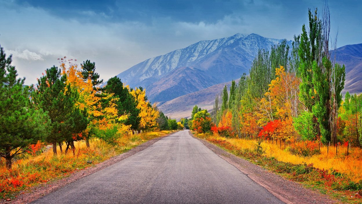Горы Кыргызстана осенью