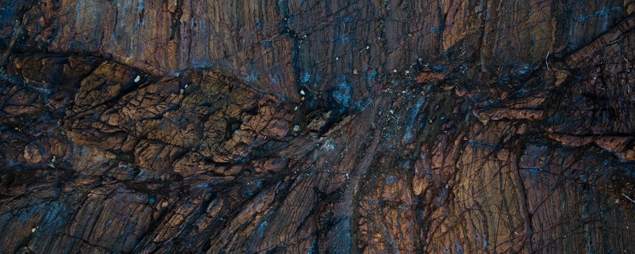 Отделка обгоревшим деревом