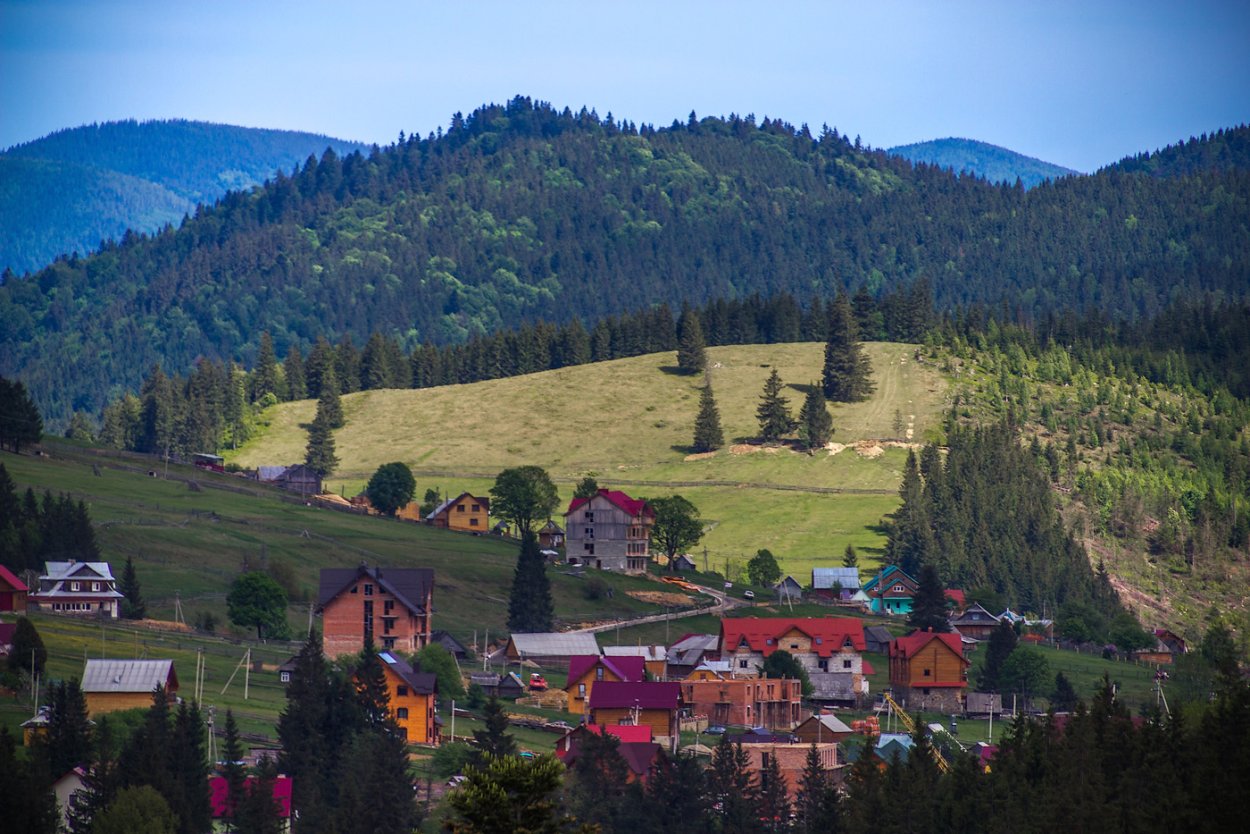 Карпаты село Поляница