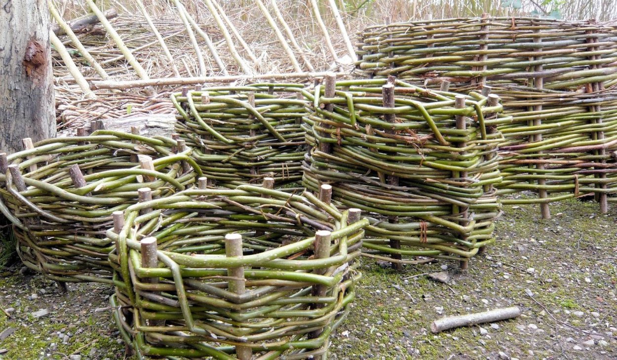 Плетеные изделия для сада