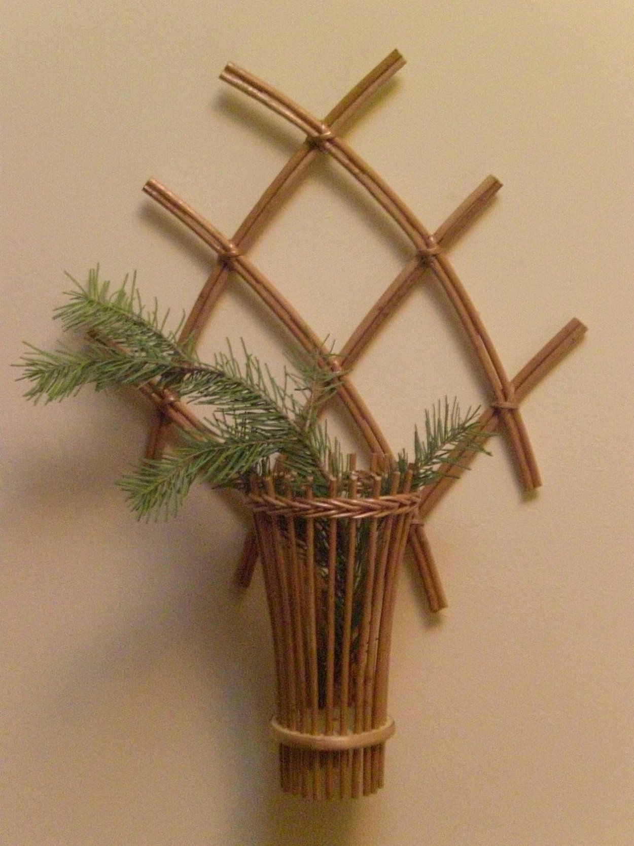 Ива плакучая беседка