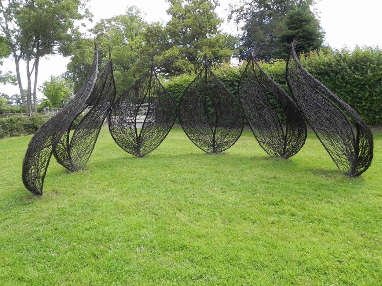 Плетеная Ива изгородь