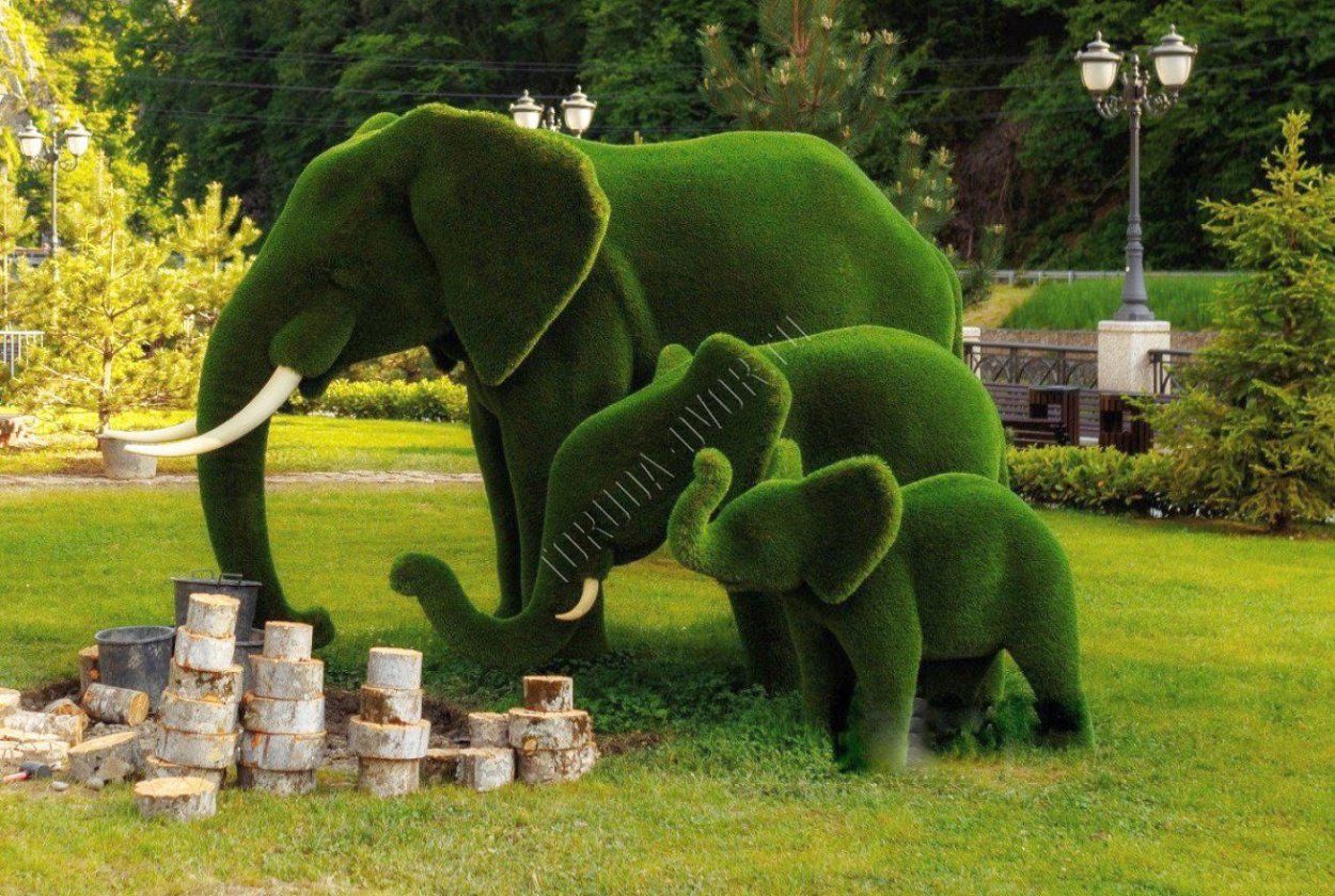 Топиарное искусство слон